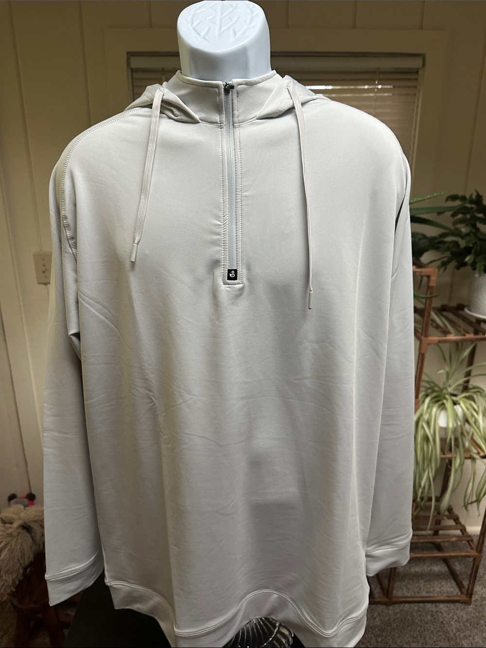 Men's Light Gray Half-Zip Hooded Sweater